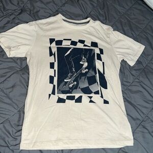 Old navy boys skater tshirt size 14-16